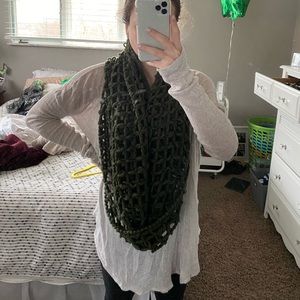 green knit scarf
